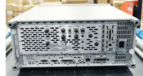 comprar Analisador de Espectro RF Keysight Agilent E4448A PSA 3 Hz a 50 GHz Montado em Rack Pré-Usado Fabricação em linha