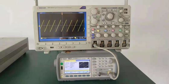 comprar Canal analógico-numérico do osciloscópio 300MHz 2.5GS/S 4 de Tektronix DPO3034 Fabricação em linha