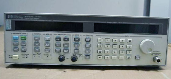 comprar Keysight Agilent 83752B Gerador de sinal de varredora sintetizada de alta potência 10 MHz a 20 GHz Fabricação em linha
