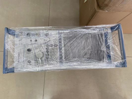 comprar Rohde e Schwarz FSMR26 Receptor de medição de 20 Hz a 26,5 GHz com calibrador de nível de alta precisão e analisador de modulação Fabricação em linha