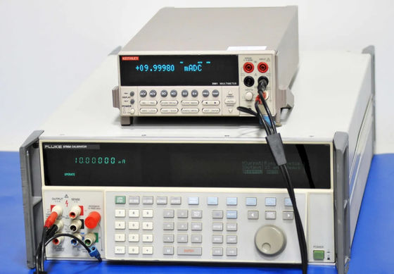 comprar Calibrador Multifuncional Fluke 5700A com Largura de Banda de 600 MHz, Alta Precisão e Saídas Programáveis Fabricação em linha