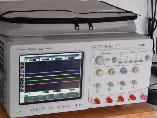 comprar Osciloscópio de Alto Desempenho Agilent DSO81304B Infiniium com Largura de Banda de 13GHz, Taxa de Amostragem de 20 GSa/s e 4 Canais Analógicos Fabricação em linha