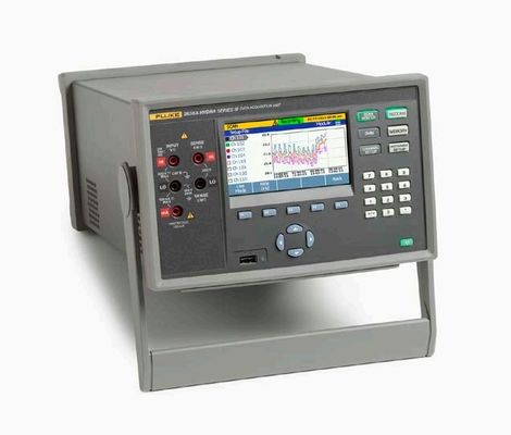 comprar Sistema de aquisição de dados Fluke 2638A Hydra série III com 66 entradas universais DMM de 6,5 dígitos e segurança IEC categoria II 300V Fabricação em linha