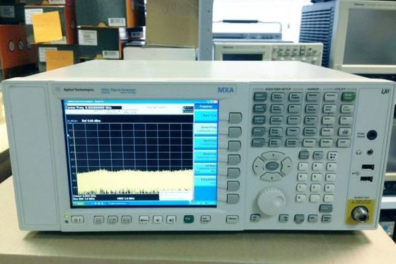 Analisador de Sinal MXA Portátil com Faixa de Frequência de 10 Hz a 26,5 GHz e Análise de Espectro em Tempo Real