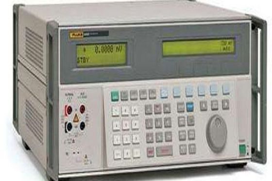 Calibrador da função da precisão do solha 5720A saída Wideband do multi