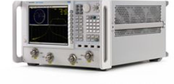 Chaves Keysight N5224A PNA Analisador de Rede de Micro-ondas 43,5 GHz Pré-Propriedade com Certificado de Calibração