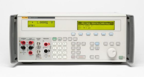 Multi calibrador prático da função 5080A um elevado desempenho de 600 megahertz