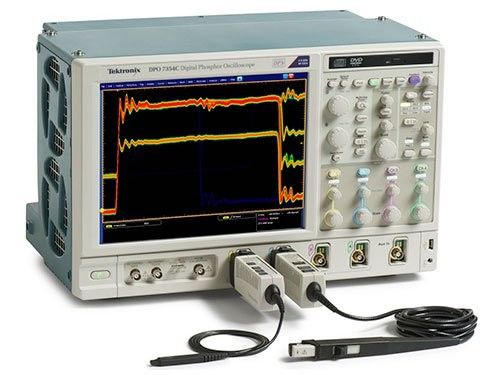 Tektronix DPO7104C Osciloscópio Digital de Fósforo 1GHz 4 Ch 10 GS/S Para Análise de Sinais