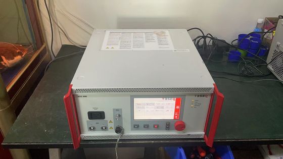 NSG 3040 Multi Função Gerador Transiente EMC Integrado 7 polegadas touchscreen display