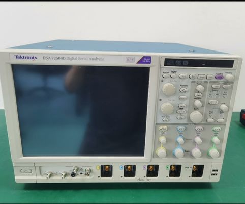 Tektronix DSA72504D Osciloscópio 25 GHz Analisador Serial Digital 4 canais analógicos Usados Pré-Propriedade