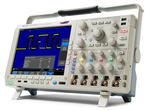 Tektronix DPO4054B Osciloscópio Digital de Fósforo, 500MHz, 2.5GS/s, 20M comprimento de registro, 4 ch