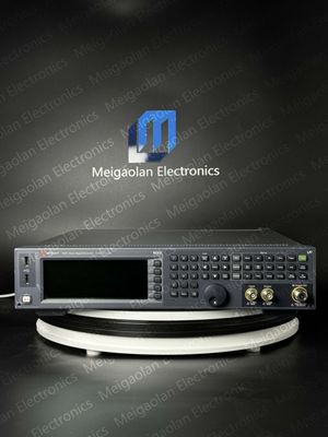 Keysight N5182B Gerador de sinal de vetor de RF com faixa de frequência de 9 kHz a 6 GHz e potência de saída de +27 dBm para aplicações de banco