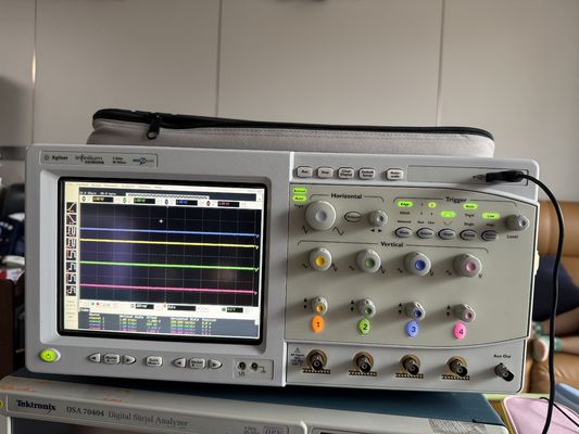 Osciloscópio Infiniium Keysight DSO80204B com Largura de Banda de 2GHz, 4 Canais e Taxa de Amostragem de 40GSa/s